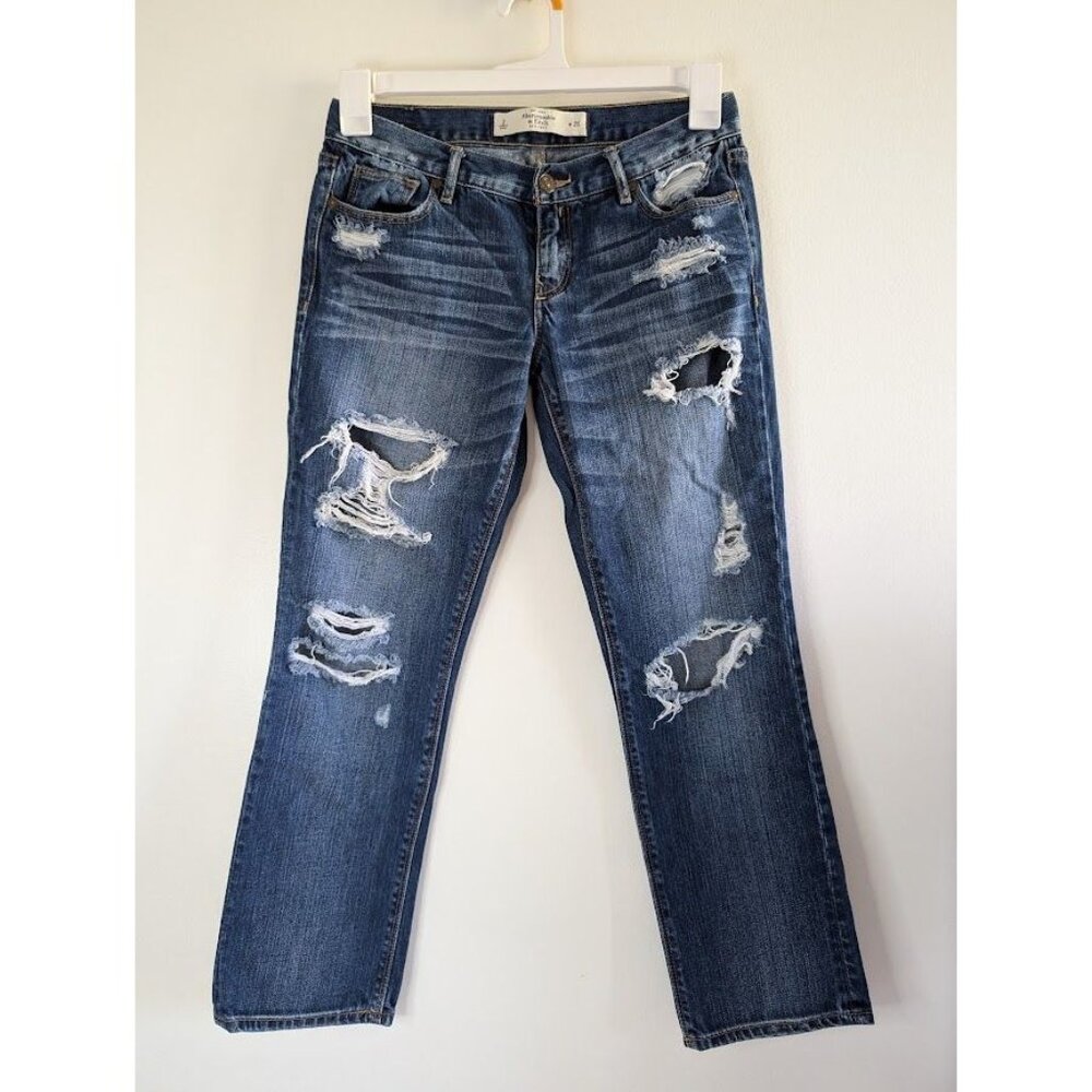 Abercrombie & Fitch Jeans Women's Size 2 Straight Leg Low Rise Distressed Short‎